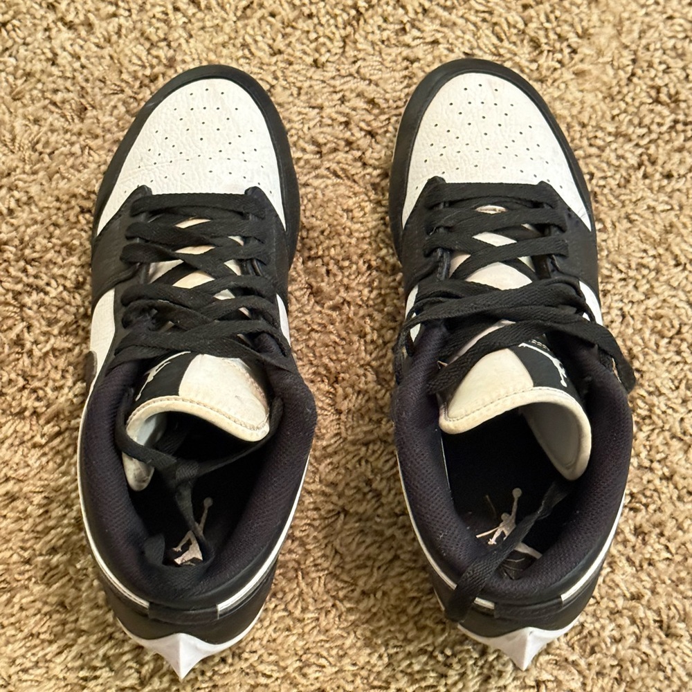 Jordan Athletic Shoes Black and White